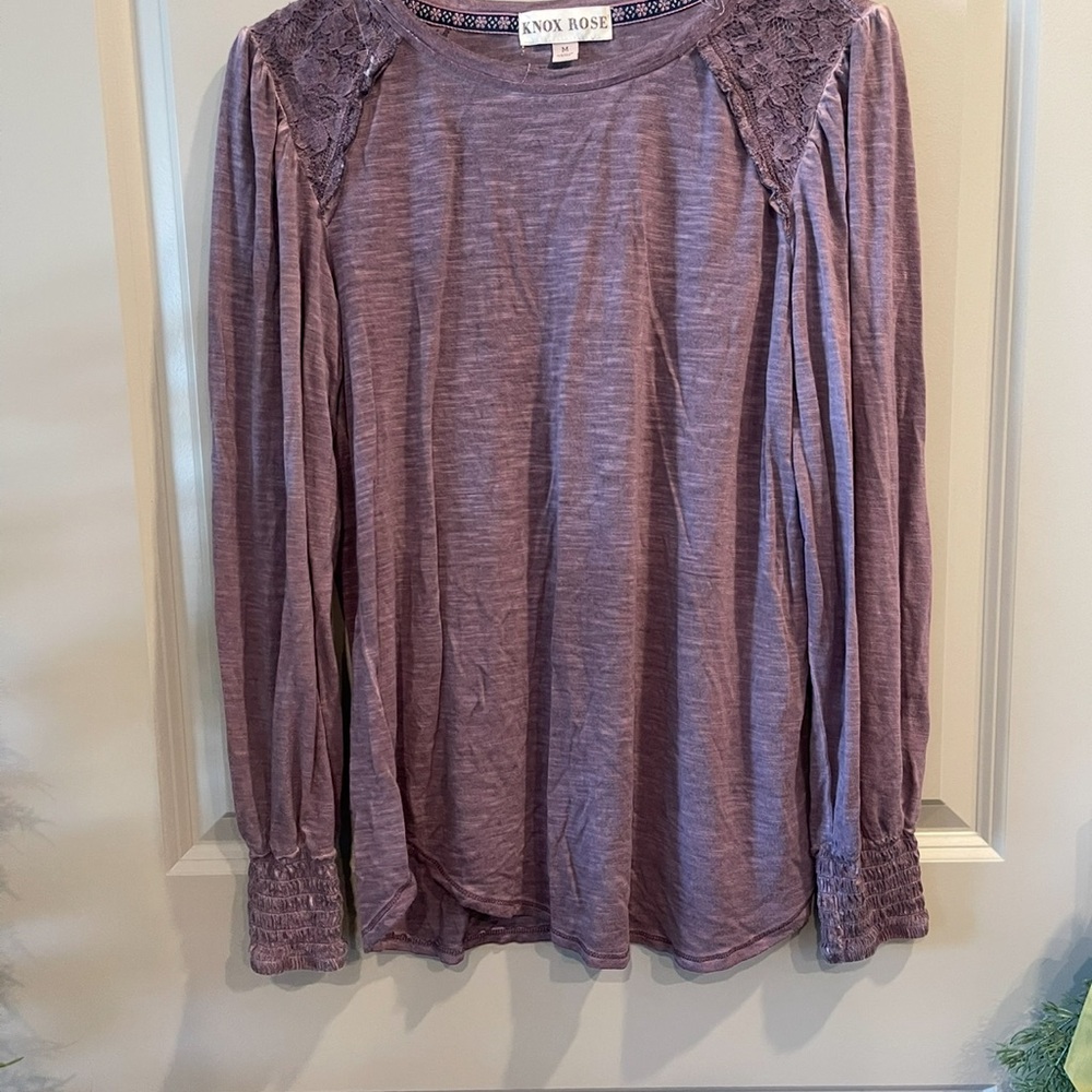 Knox Rose Women's Mauve Lace Accent Long Sleeve Top